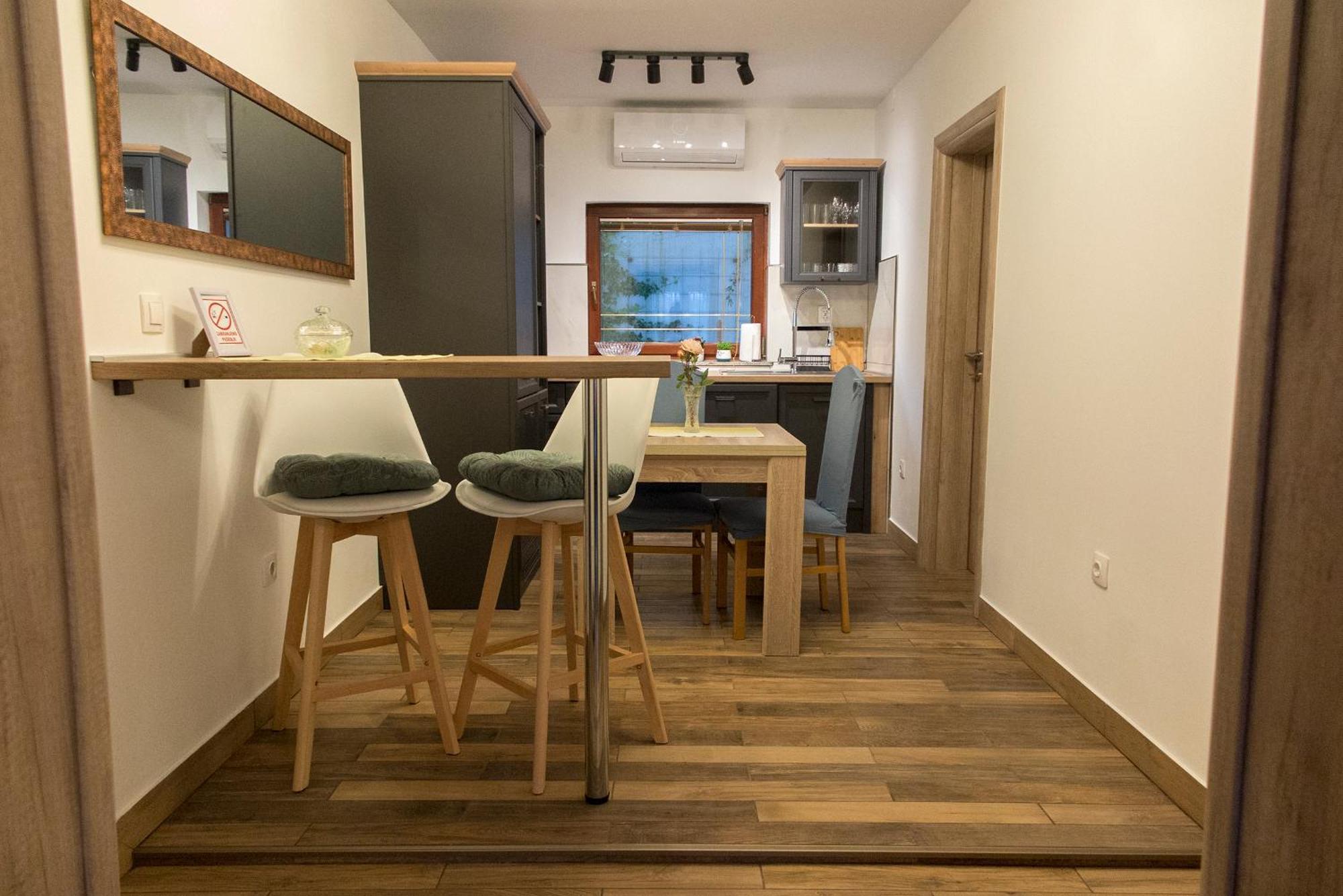 Apartment Garden Korana Karlovac Εξωτερικό φωτογραφία