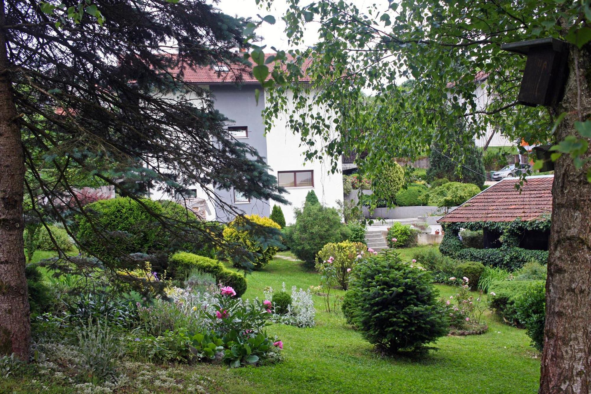 Apartment Garden Korana Karlovac Εξωτερικό φωτογραφία